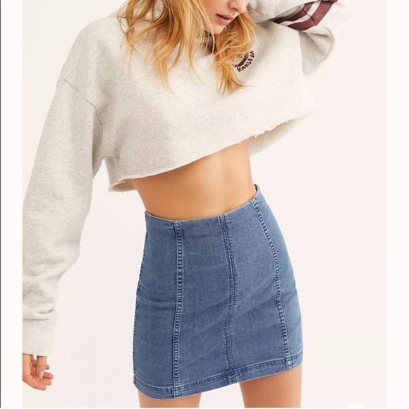 Free People Modern Femme Denim Mini Skirt in Faded Indigo | SZ 4 - Picture 1 of 14
